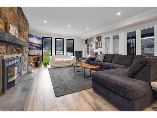 1782 York Road, Niagara-On-The-Lake, ON - Indoor Photo Showing Living Room With Fireplace