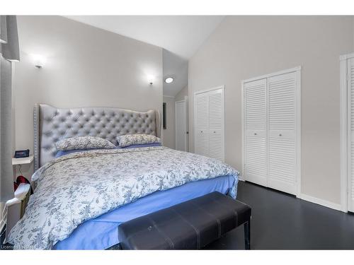 1782 York Road, Niagara-On-The-Lake, ON - Indoor Photo Showing Bedroom