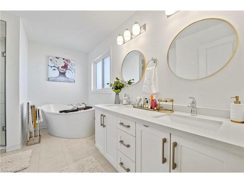 4363 Willick Road, Niagara Falls, ON - Indoor Photo Showing Bathroom