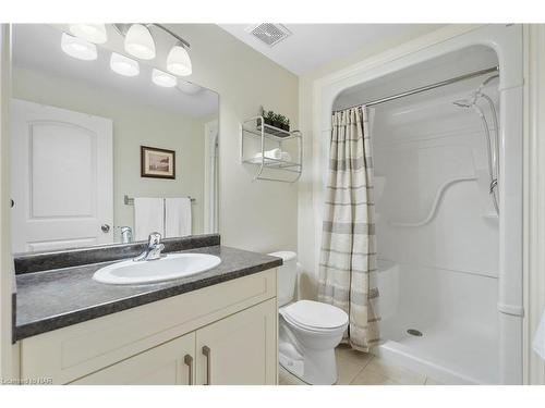 20-4399 Montrose Road, Niagara Falls, ON - Indoor Photo Showing Bathroom