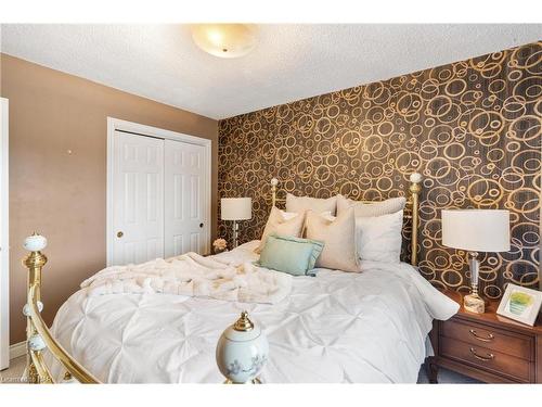 5-275 Pelham Road, St. Catharines, ON - Indoor Photo Showing Bedroom