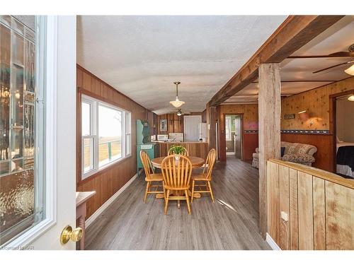32 Erie Heights Line, Lowbanks, ON - Indoor Photo Showing Dining Room