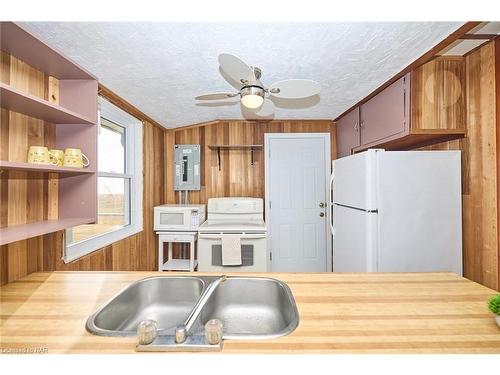 32 Erie Heights Line, Lowbanks, ON - Indoor Photo Showing Kitchen With Double Sink
