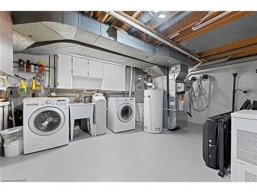 6157 Monterey Avenue, Niagara Falls, ON - Indoor Photo Showing Laundry Room
