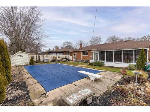 21 Westmount Crescent, Welland, ON - Outdoor With In Ground Pool