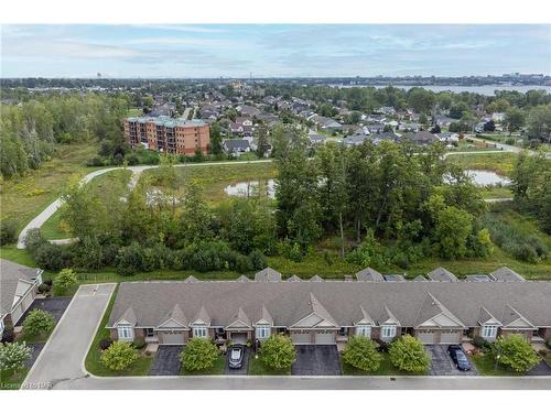9-660 Albert Street, Fort Erie, ON - Outdoor With View