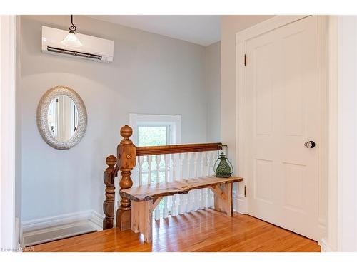137 Geneva Street, St. Catharines, ON - Indoor Photo Showing Other Room