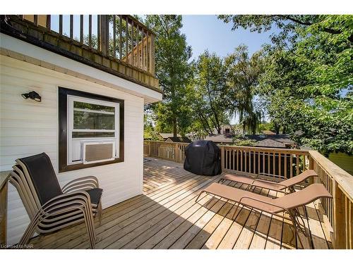 248 Lincoln Road W, Crystal Beach, ON - Outdoor With Deck Patio Veranda With Exterior