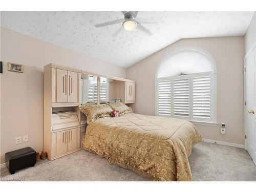 3808 Farr Avenue, Ridgeway, ON - Indoor Photo Showing Bedroom