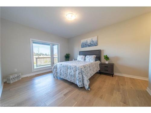 12-7138 Parsa Street, Niagara Falls, ON - Indoor Photo Showing Bedroom