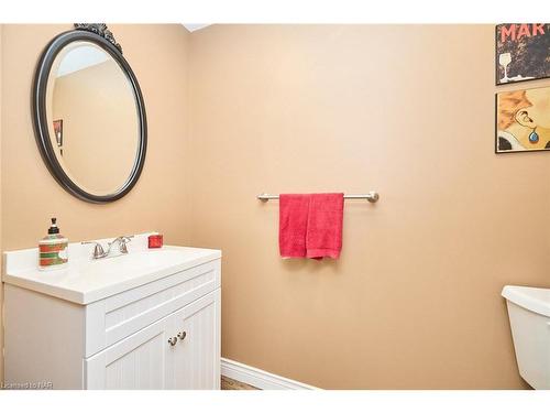 3631 River Trail, Stevensville, ON - Indoor Photo Showing Bathroom