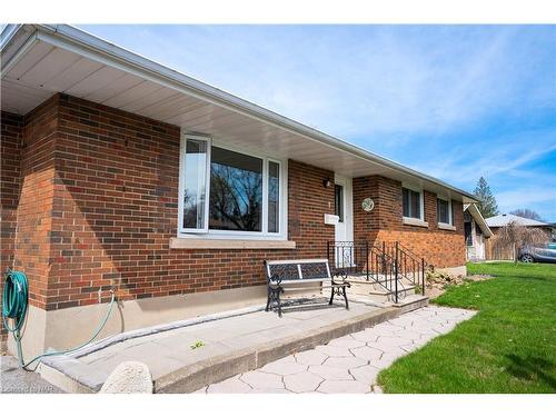 1 Armour Drive, Welland, ON - Outdoor