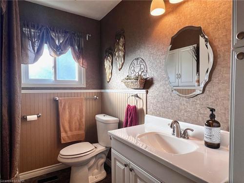 1 Armour Drive, Welland, ON - Indoor Photo Showing Bathroom