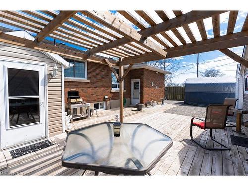 1 Armour Drive, Welland, ON - Outdoor With Deck Patio Veranda With Exterior