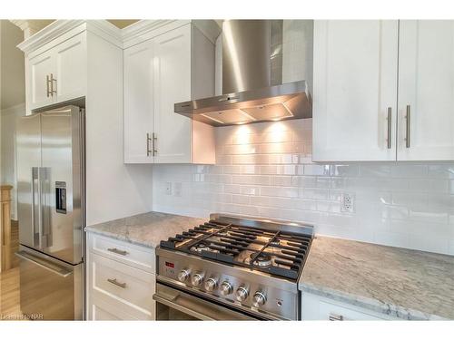 675 Rye Street, Niagara-On-The-Lake, ON - Indoor Photo Showing Kitchen With Upgraded Kitchen