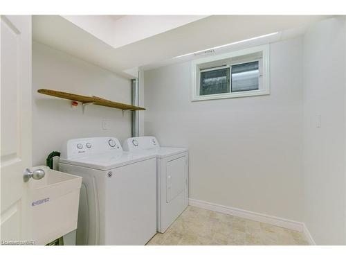 290 Orchard Drive, Niagara-On-The-Lake, ON - Indoor Photo Showing Laundry Room