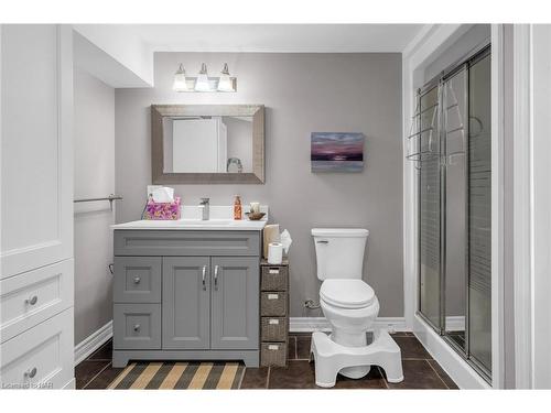 99 Forks Road E, Welland, ON - Indoor Photo Showing Bathroom