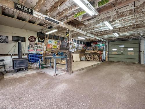 1152 Edgewood Road, Millgrove, ON - Indoor Photo Showing Garage