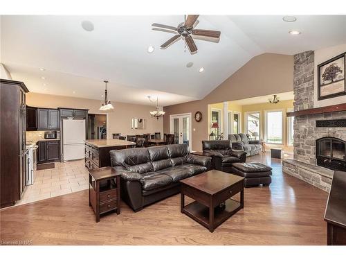 1040 Bertie Street, Fort Erie, ON - Indoor Photo Showing Living Room With Fireplace