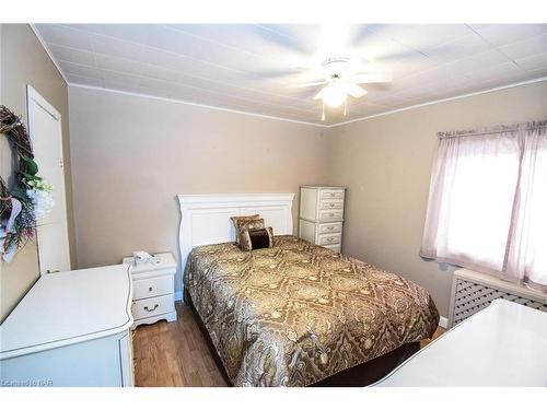 603 Lincoln Street, Welland, ON - Indoor Photo Showing Bedroom