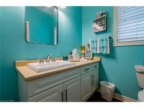 23 Promenade Way, Crystal Beach, ON - Indoor Photo Showing Bathroom