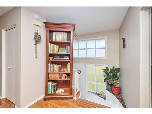 55 Cairns Crescent, Fort Erie, ON - Indoor Photo Showing Other Room