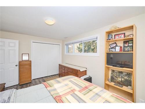 55 Cairns Crescent, Fort Erie, ON - Indoor Photo Showing Bedroom