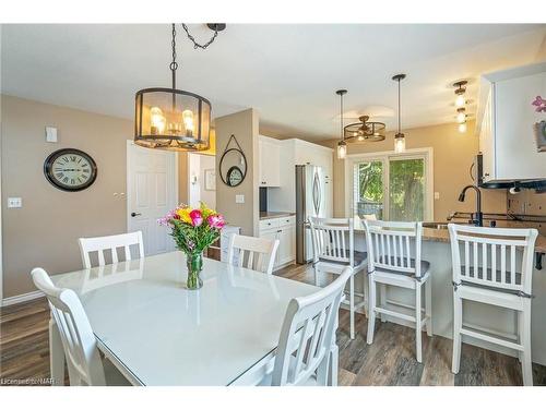 1553 Four Mile Creek Road, Niagara-On-The-Lake, ON - Indoor Photo Showing Dining Room