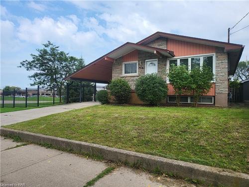 22 Willowdale Avenue, St. Catharines, ON - Outdoor