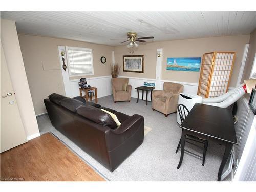 414 Maplewood Ave Avenue, Crystal Beach, ON - Indoor Photo Showing Other Room