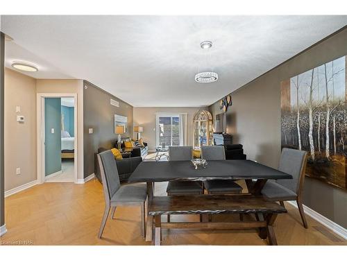 16 Bluegrass Crescent, St. Catharines, ON - Indoor Photo Showing Dining Room
