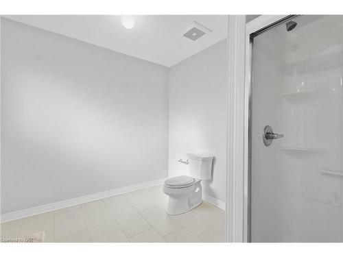 19 Success Way, Thorold, ON - Indoor Photo Showing Bathroom