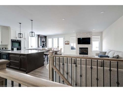 Lot 4 Oakley Drive, Virgil, ON - Indoor Photo Showing Kitchen With Fireplace With Upgraded Kitchen