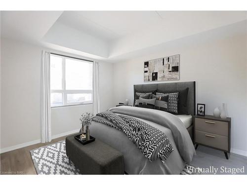 407-3998 Victoria Avenue, Vineland, ON - Indoor Photo Showing Bedroom