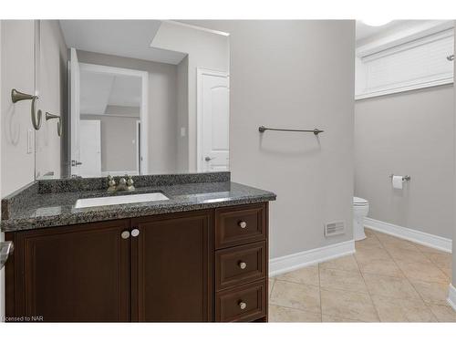 112 Watercrest Drive, Stoney Creek, ON - Indoor Photo Showing Bathroom