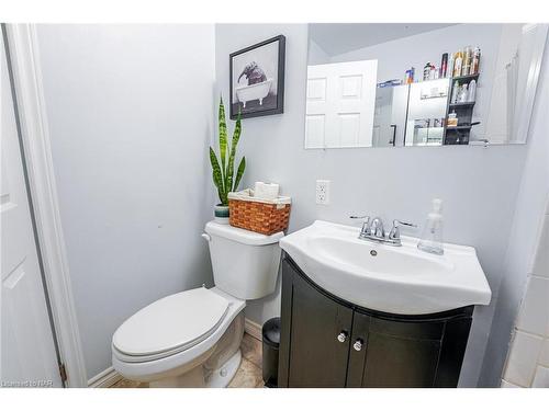 332 Dovercourt Road, Crystal Beach, ON - Indoor Photo Showing Bathroom