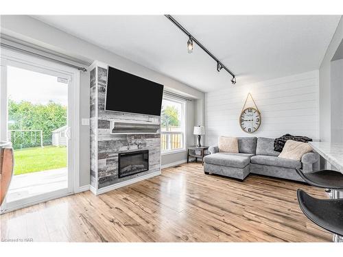 9 Mccurdy Road, Guelph, ON - Indoor Photo Showing Living Room With Fireplace