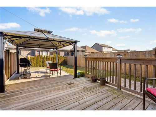 72 Abbott Place, Fonthill, ON - Outdoor With Deck Patio Veranda With Exterior