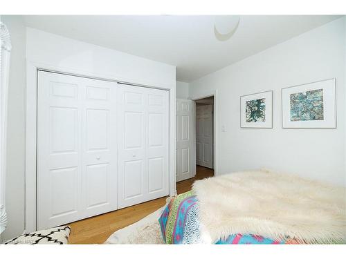 429 Stonemill Road, Ridgeway, ON - Indoor Photo Showing Bedroom