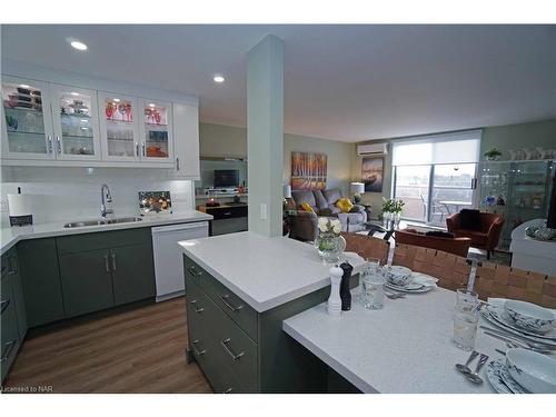 504-264 Grantham Avenue, St. Catharines, ON - Indoor Photo Showing Kitchen With Double Sink