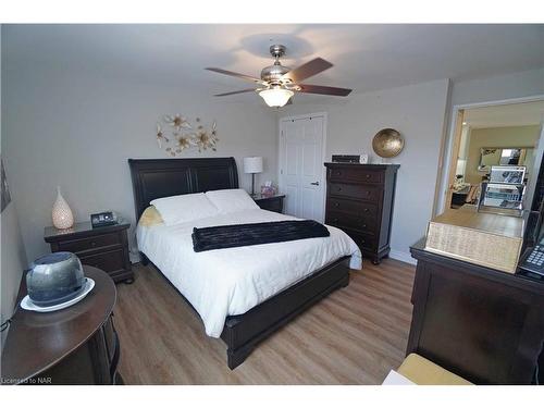504-264 Grantham Avenue, St. Catharines, ON - Indoor Photo Showing Bedroom