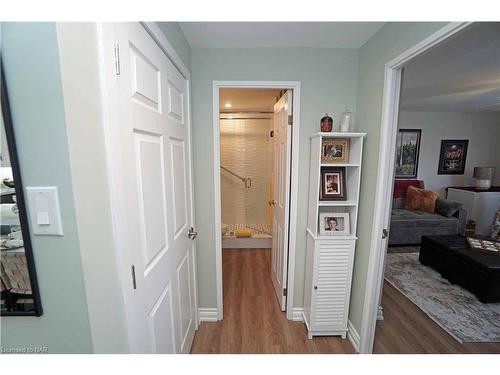 504-264 Grantham Avenue, St. Catharines, ON - Indoor Photo Showing Other Room