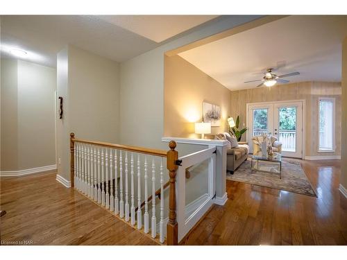 8-27 Parnell Road, St. Catharines, ON - Indoor Photo Showing Other Room
