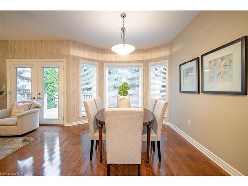 8-27 Parnell Road, St. Catharines, ON - Indoor Photo Showing Dining Room