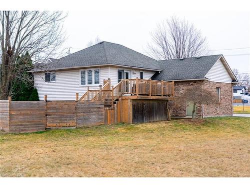 46 Grapeview Drive, St. Catharines, ON - Outdoor With Deck Patio Veranda