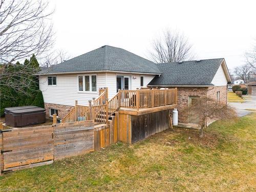 46 Grapeview Drive, St. Catharines, ON - Outdoor With Deck Patio Veranda With Exterior