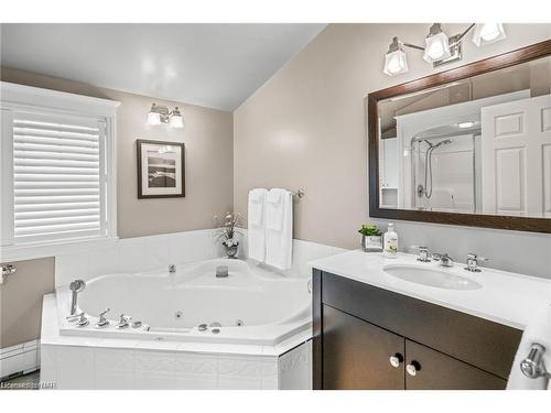 88 Tennessee Avenue, Port Colborne, ON - Indoor Photo Showing Bathroom