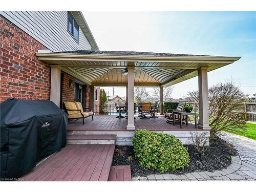 239 Colbeck Drive, Welland, ON - Outdoor With Deck Patio Veranda With Exterior