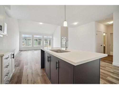 70 Beachwalk Crescent, Crystal Beach, ON - Indoor Photo Showing Kitchen With Upgraded Kitchen