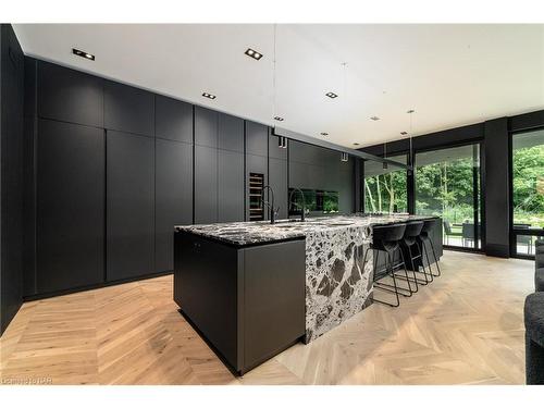 1135 Balfour Street, Fenwick, ON - Indoor Photo Showing Kitchen